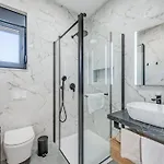 Luxury Providenza *