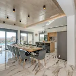 Luxury Providenza Villa *
