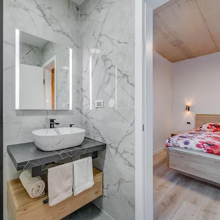 Luxury Providenza *