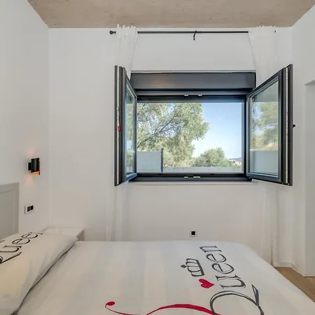 Luxury Providenza Villa *