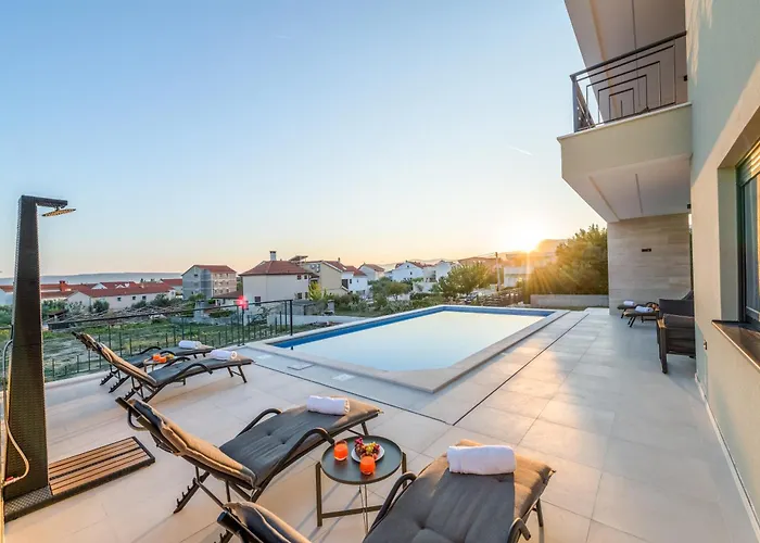 Villa Luxury Providenza *