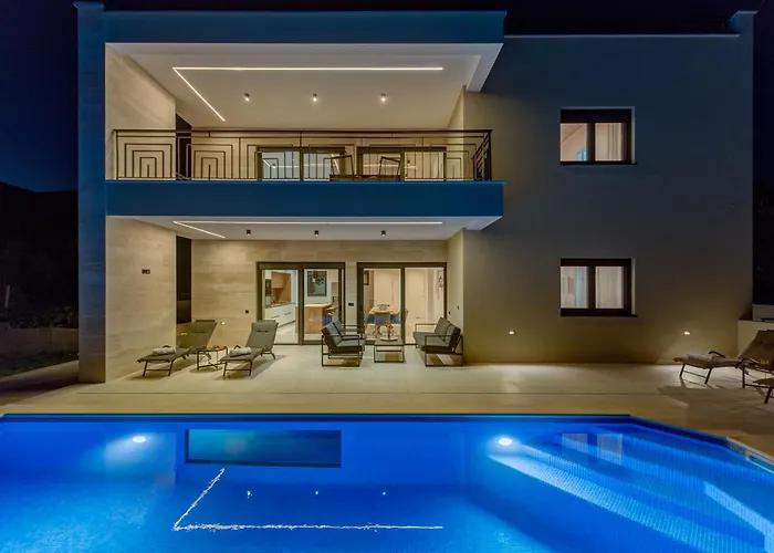 Luxury Providenza Villa