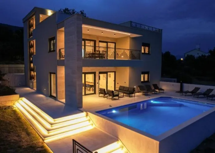 Luxury Providenza Villa